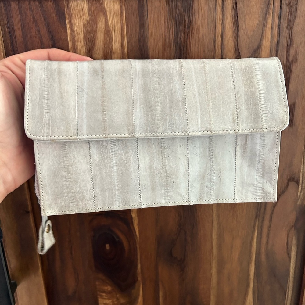 Vintage Lee Sands, crossbody wallet. Eel skin  with Foldover Closure